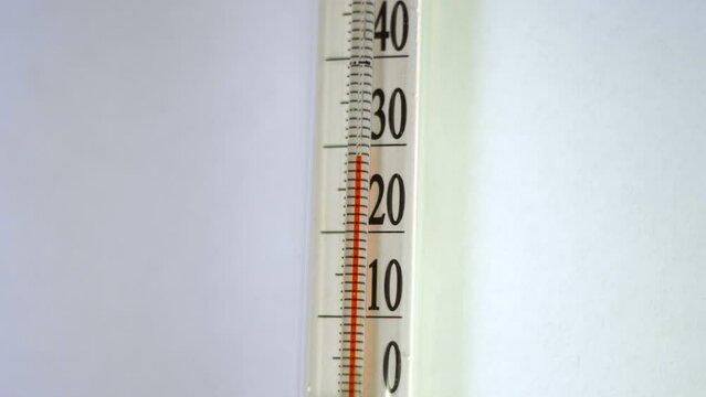 Thermometer. Increase the ambient temperature. Temperature rising. Degrees Celsius. The temperature rises above thirty degrees and above forty.