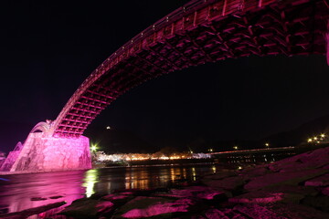 Obraz premium 『錦帯橋と桜』ライトアップ桜 山口県岩国 夜サクラ #日本観光 Kintai Bridge 