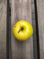 apple