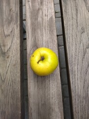 apple