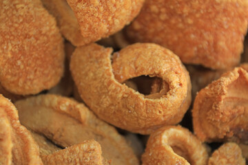 torreznos fritos tostados tocineta de cerdo comida 4M0A8855-as24