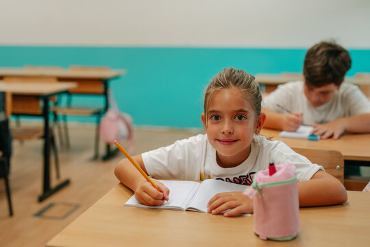 Portrait of school girl 