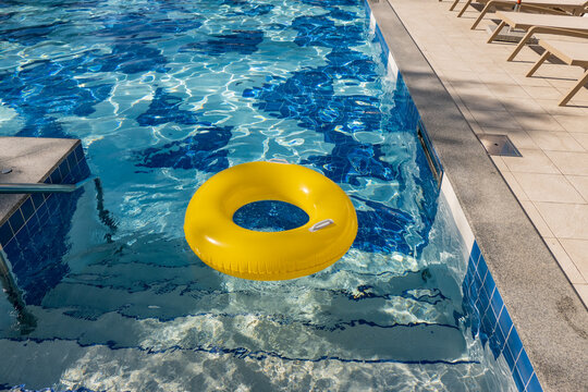 The Yellow Floatie