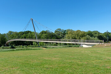 Mindener Glacisbrücke über Weser