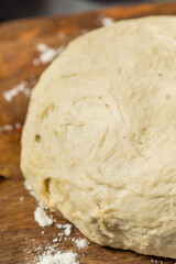 Round White PIzza Dough with Flour