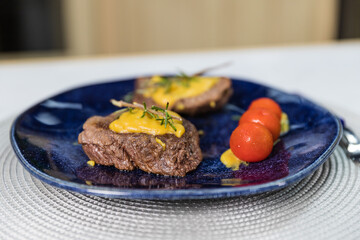 fillet medallion with tucupi cream