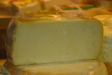 Turkish aged kashar cheese on sale