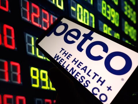 Konskie, Poland - May 13, 2024: Petco company logo displayed on mobile phone