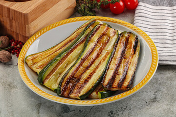 Grilled zucchini with olive oil