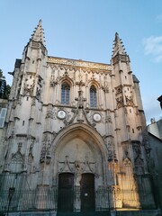 Fototapeta premium church, architecture, religion, cathedral, europe, travel, catholic, tourism, religious, ancient, history, town, saint, historic, France