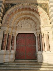 church, cathedral, architecture, religion, old, basilica, catholic, europe, religious, gothic, historic, monument, ancient, France