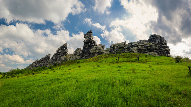 K&ouml;nigsstuhl der Teufelsmauer im Harz bei Thale in Norddeutschland