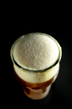 vaso de cerveza helada