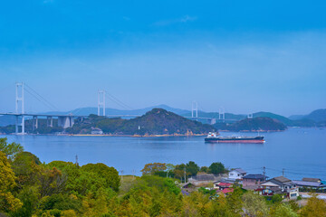 愛媛県今治市の来島海峡サービスエリアから来島海峡大橋、馬島方面
