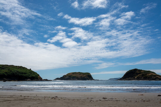 Monumento Natural Islotes de Pu&ntilde;ihuil, Isla de Chilo&eacute;, Chile