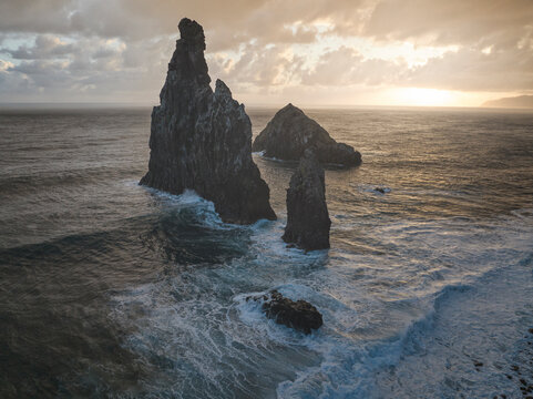 Acantilados de Ribeira de Janela al amanecer