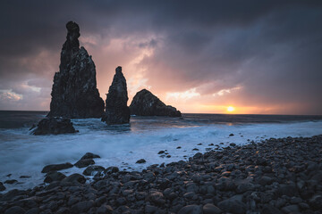 Acantilados de Ribeira de Janela al amanecer