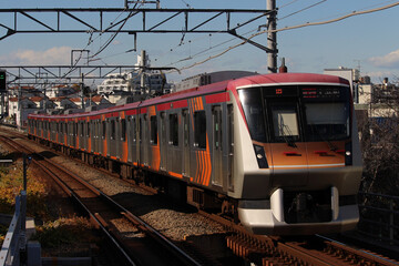 通勤電車 東急大井町線6000系