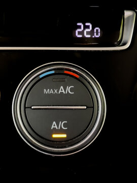 Operating the air conditioning in a car, energy saving