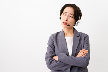 若い女性のオペレーター　ビジネスイメージ