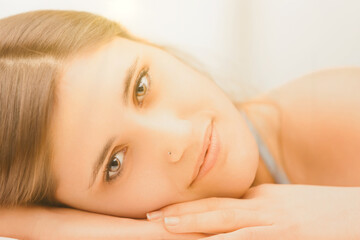 Obraz premium Peaceful demeanor in young woman's close-up