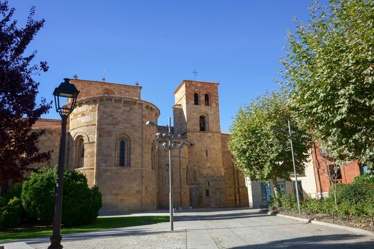 Church of San Pedro in the Romanesque-Gothic style from the 12th century in the town of Avil
