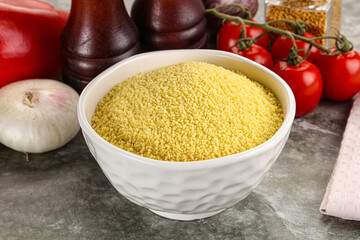 Raw dry wheat couscous grain