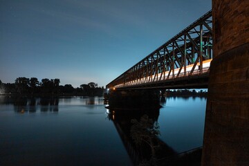 Die Eisenbahnbr&uuml;cke in Mainz