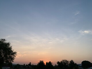 Obraz premium The beauty of the dimly lit morning sky