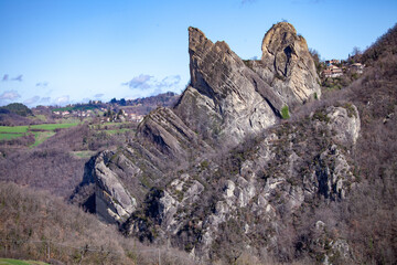 regional park sassi di roccamalatina and fairy caves geological formations modena