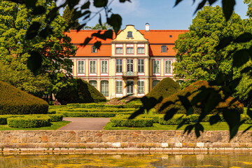 Obraz premium Lawns and architecture in Oliwa Park in Gdansk 