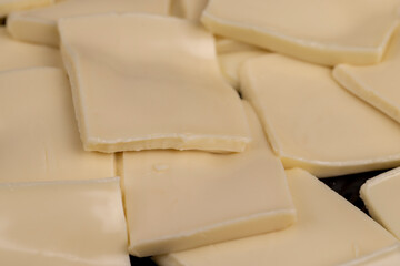 Melted white chocolate with butter and powdered milk powder