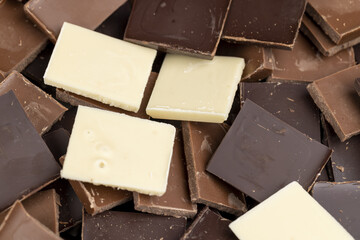 dark, milk and white chocolate pieces