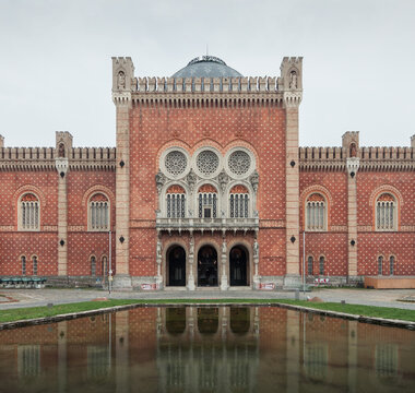 Main section of Museum of Military History (Heeresgeschichtliches Museum) in Vienna, Austria - October 09, 2013