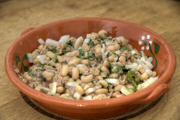 Traditional Portuguese snack: feijão frade com atum - a flavorful blend of black-eyed peas and tuna, showcasing authentic Portuguese cuisine.