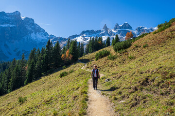 Fototapeta premium Golmweg mit 3 Türme, Gauertal, Montafon in Vorarlberg, Österreich