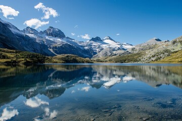 Idyllic Mountain Lake with Stunning Alpine Reflections