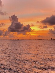 Naklejka premium Sunset on the sea