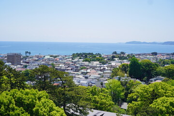 小田原城の上から眺めた景色。2022年GWの家族旅行。
