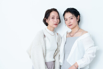 ミセスモデルのミドル女性