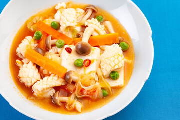 イカと豆腐のチリソース煮