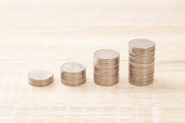 100円玉で作ったグラフ