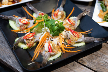 Fresh shrimp soaked in fish sauce, Thai food.
