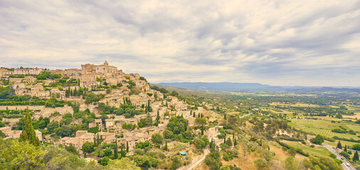 Fototapeta premium Famous town of Gordes in Provence, southern France