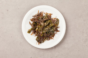   A term used to refer to green peppers that are wrinkled in shape.