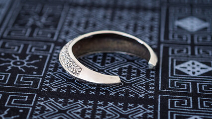 Luxury handmade hill tribe silver jewelry for lady