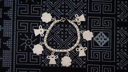 Luxury handmade hill tribe silver jewelry for lady