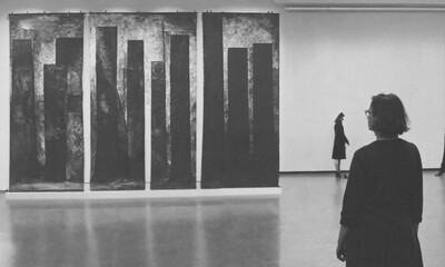 Fototapeta premium silhouette of a person in a corridor