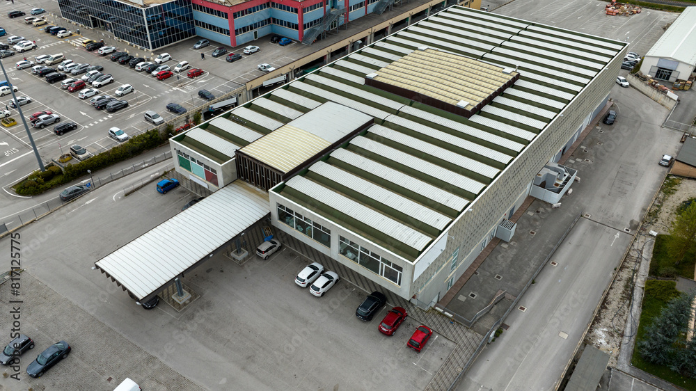 Wall mural Aerial view of a large industrial warehouse.