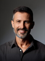 Fototapeta premium Retrato de hombre sonriendo